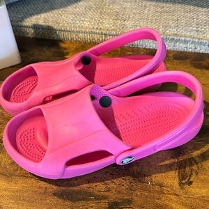 CROCS Pink Peep Toe Sandals